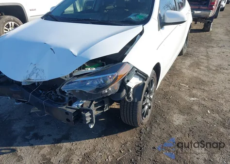 2018 Toyota Corolla Le из США, поврежденный, VIN 5YFBURHE2JP778826